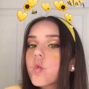 Meet your Posher, Leilani